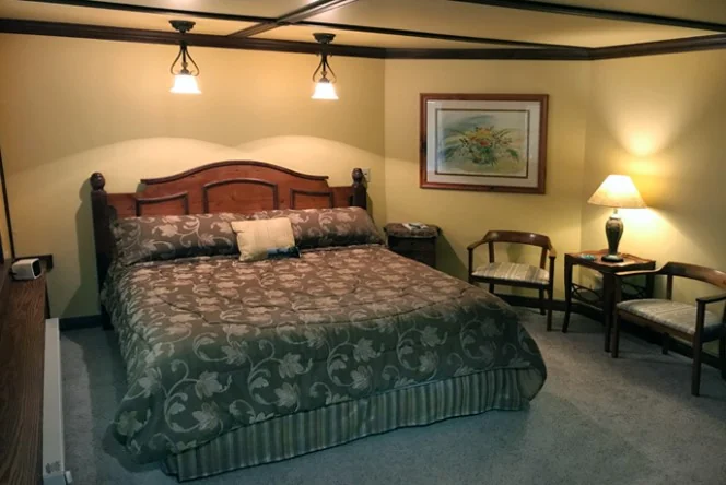 Newly remodeled Early Bird Room